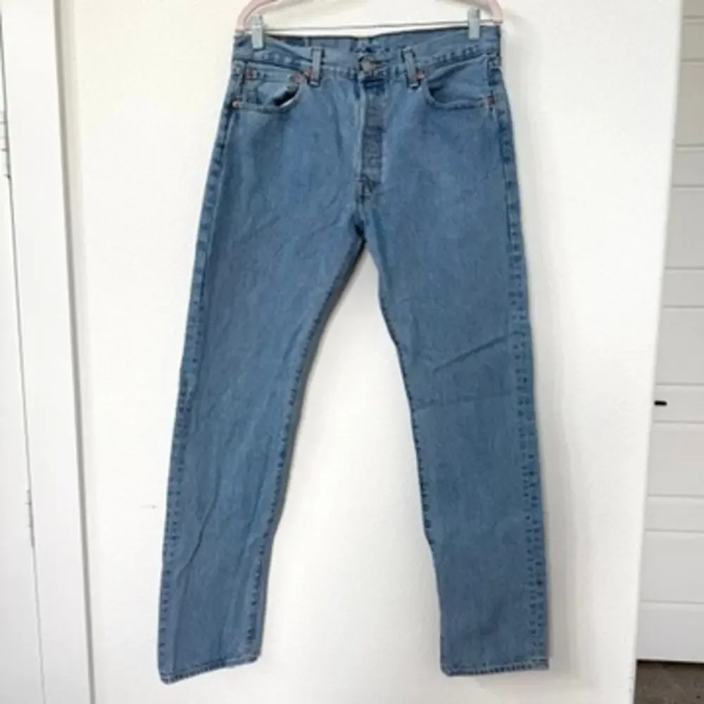 Levi’s‎ 501 Original Fit Button Fly Jeans Blue Denim Straight Leg W33 L34 Mens