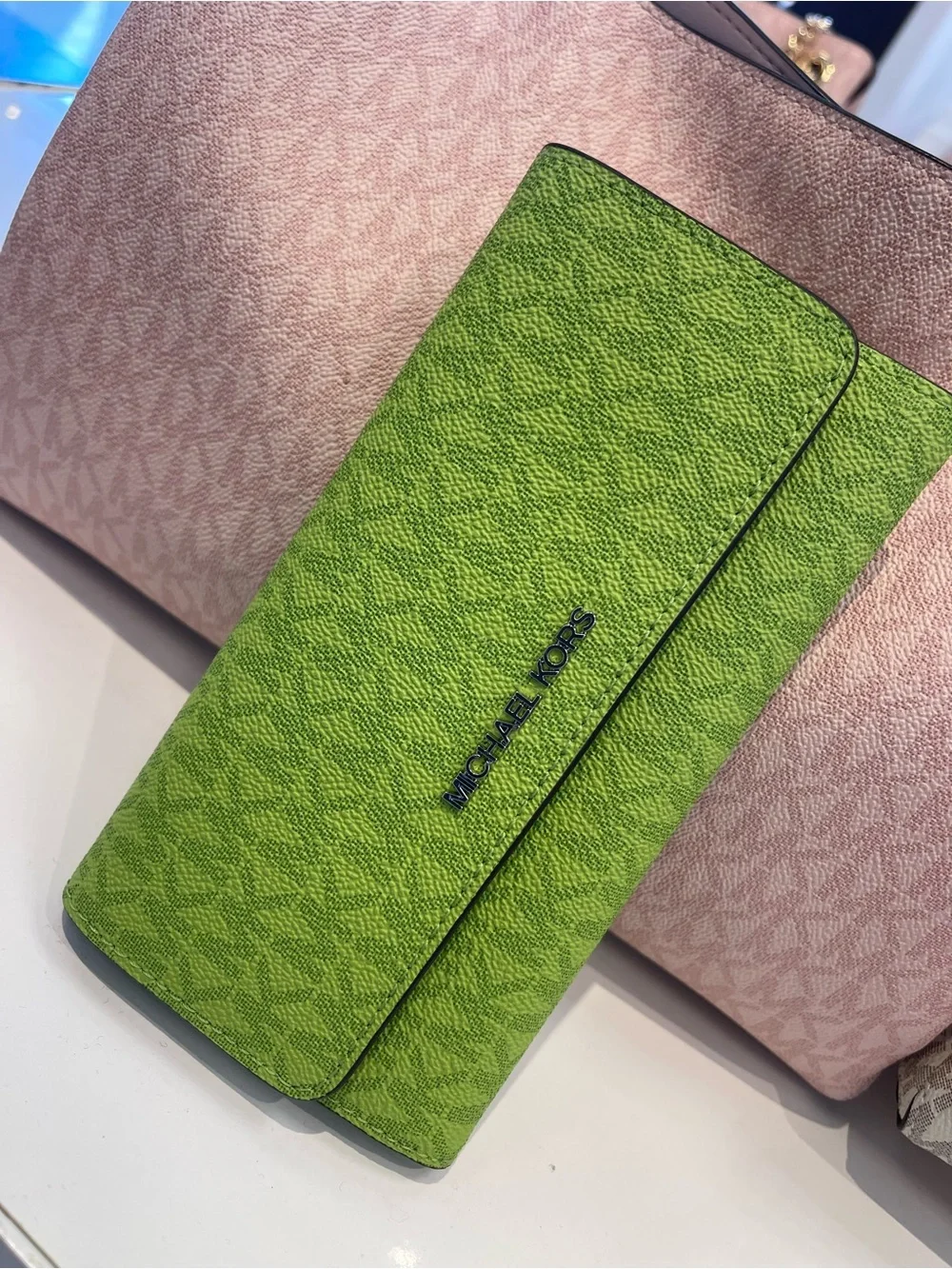 Michael KORS Jet Set Large Signature Logo Tri-Fold Wallet Trifold Lime NWT