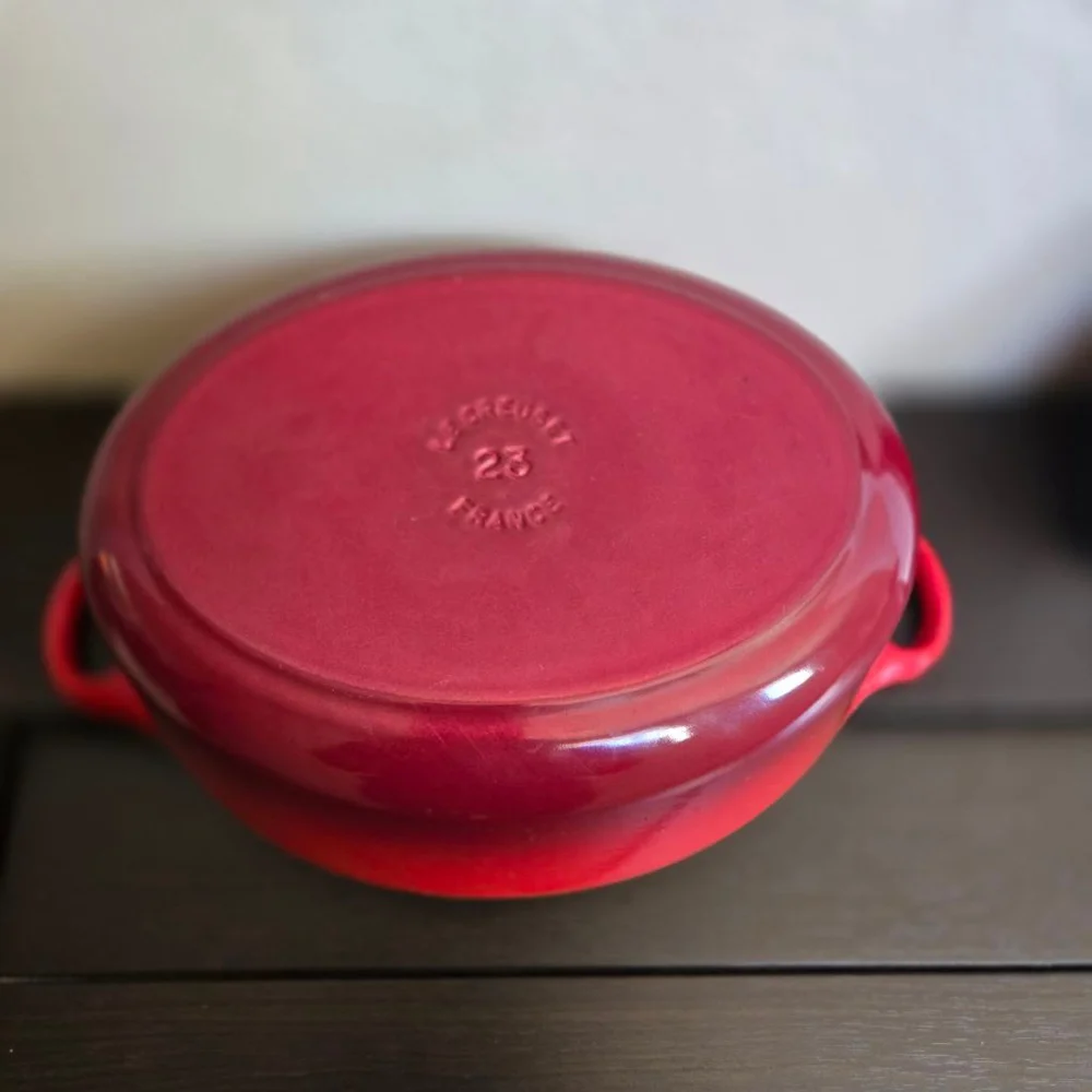 Le Creuset Signature Oval Dutch Oven, 2.75 qt.