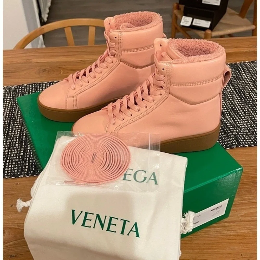 BOTTEGA VENETA NAPPA LEATHER THE QUILT 667143‎ HIGH-TOP Women's Sneakers EUR-39