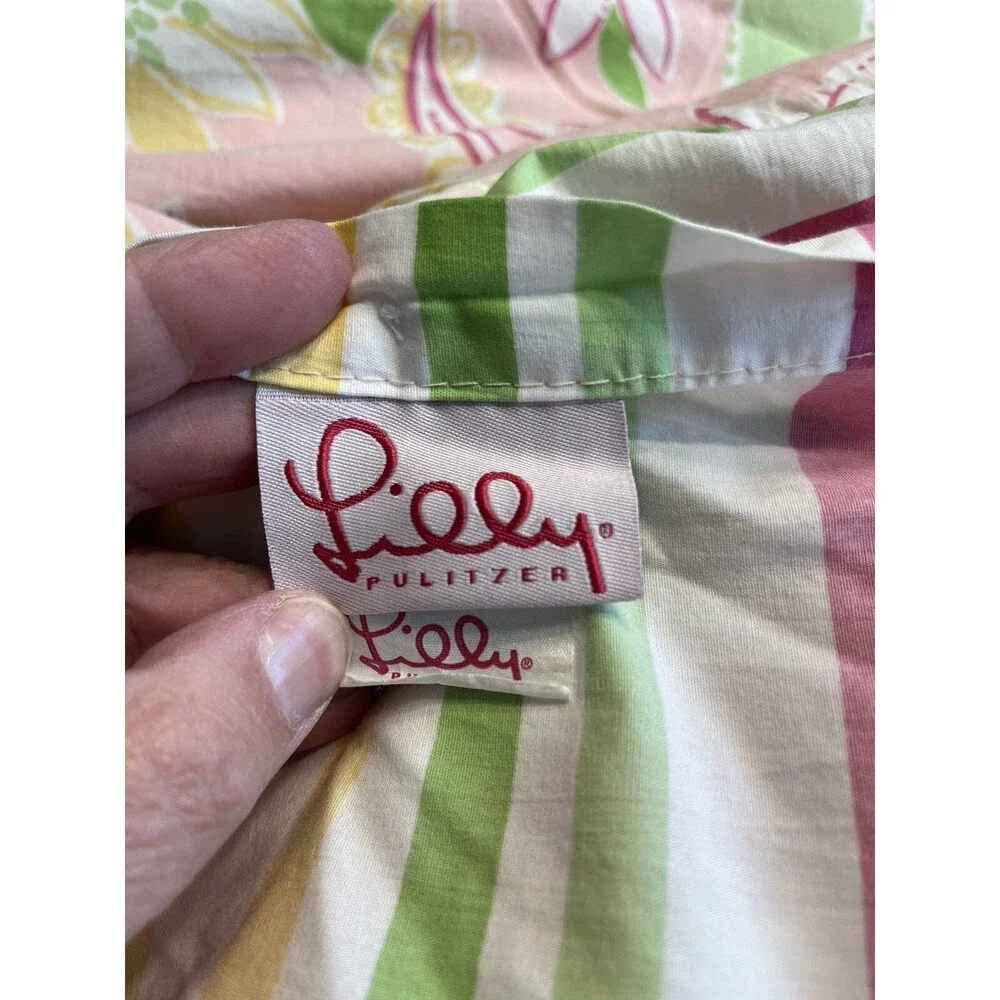 Lilly Pulitzer also lilly
