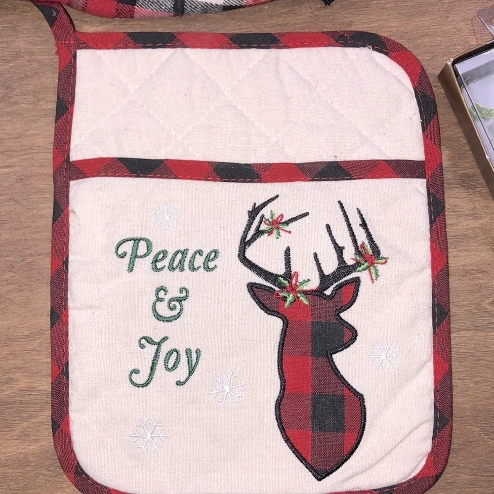 Pier 1 christmas red