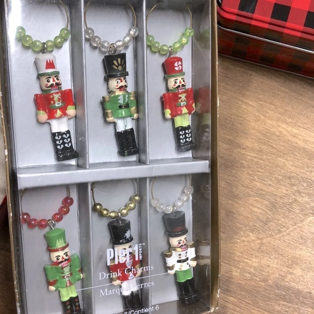 Pier 1 christmas red