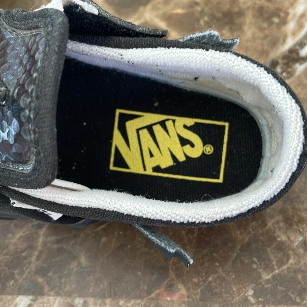 Vans beautiful glow