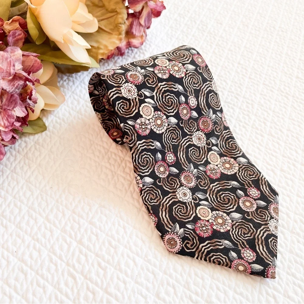 The Metropolitan Museum of Art 100% Silk Tie