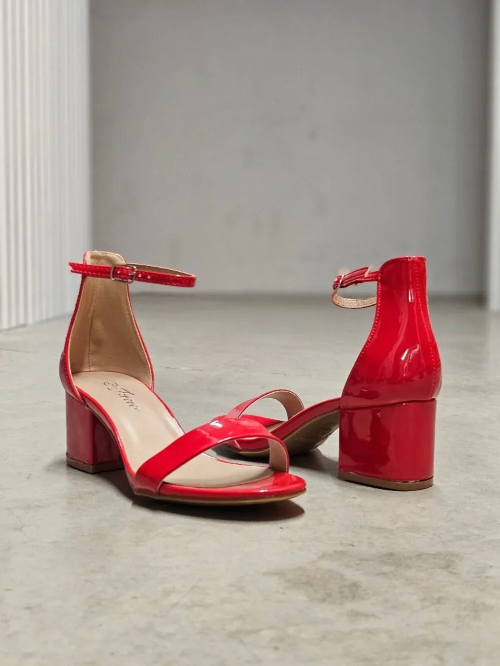 Forever 21 these red