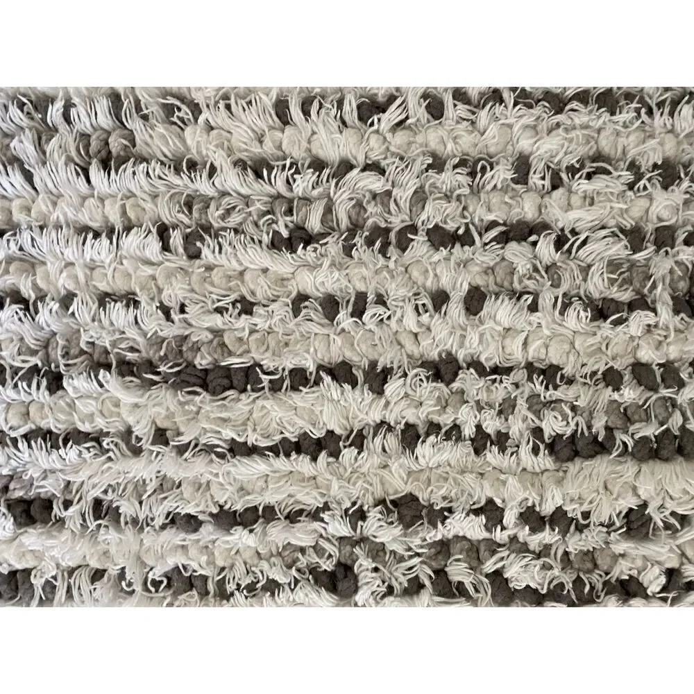 Threshold bath mat