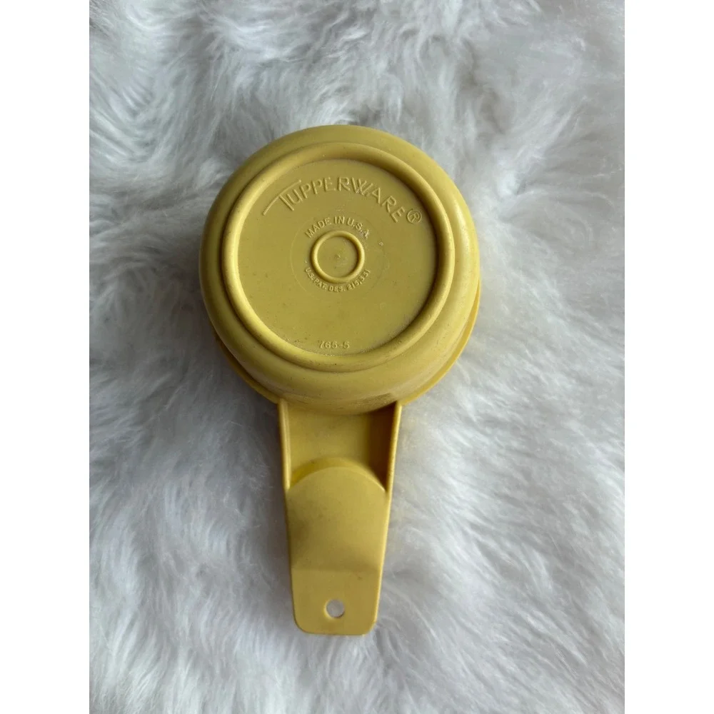 Tupperware Measuring Cup‎ 1/3 Cup Yellow Made in USA Vintage Kitchen Baking Tool
