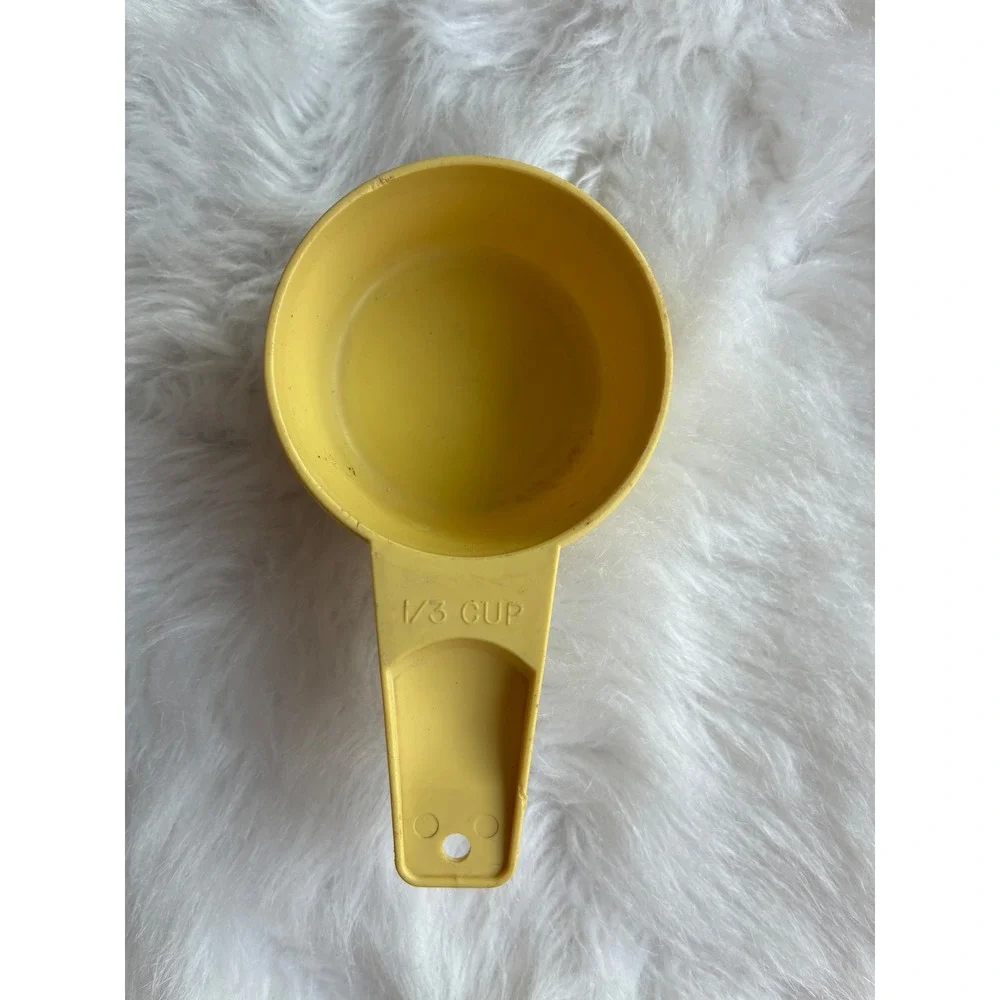 Tupperware vintage cup
