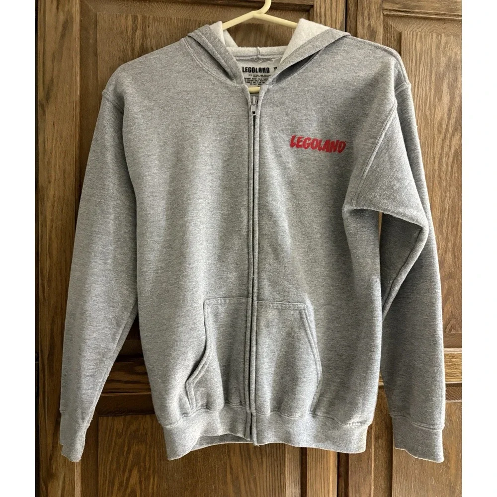 N/A adorable grey