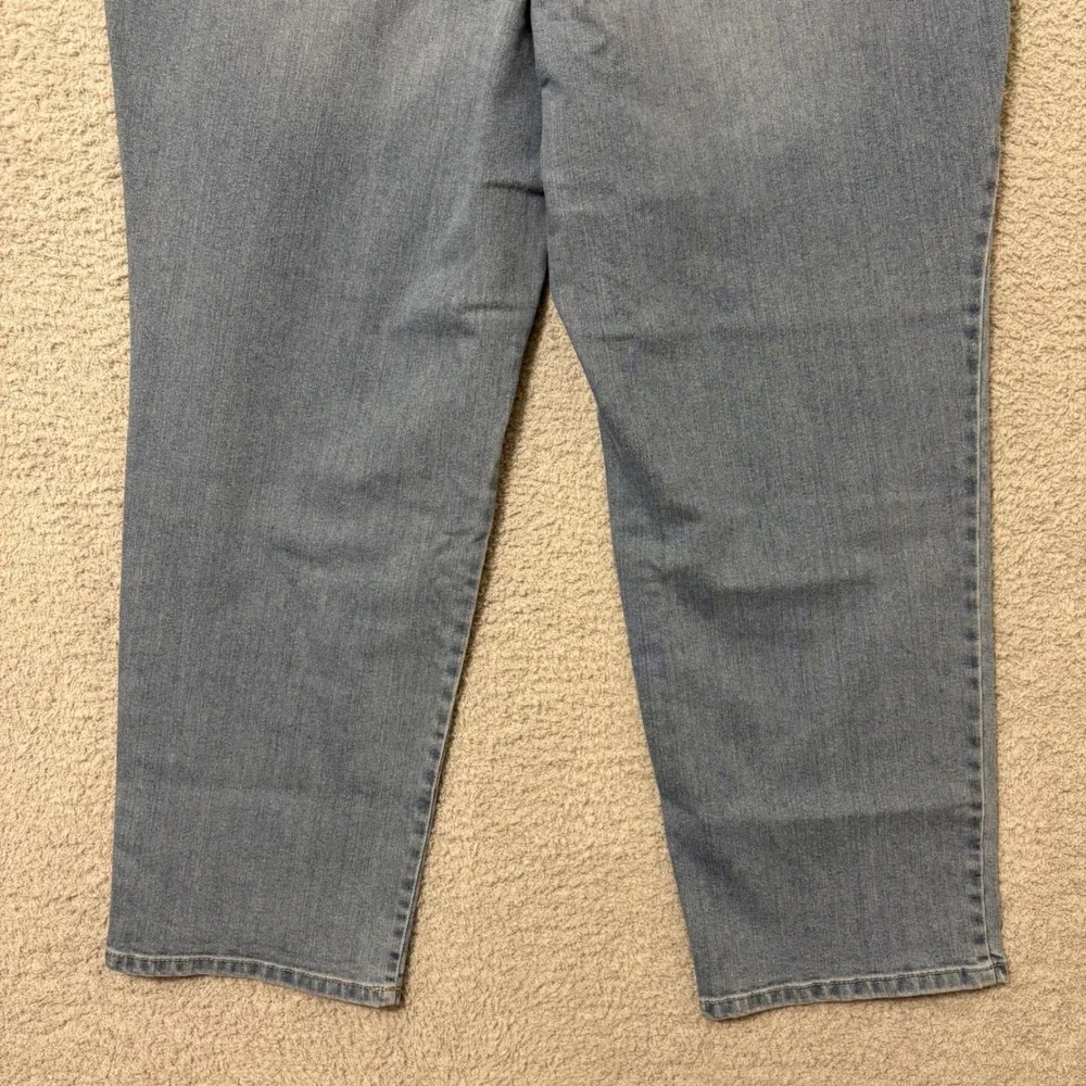 High Rise Casual Everyday Slim Straight Jeans Size 18W Short Medium Wash