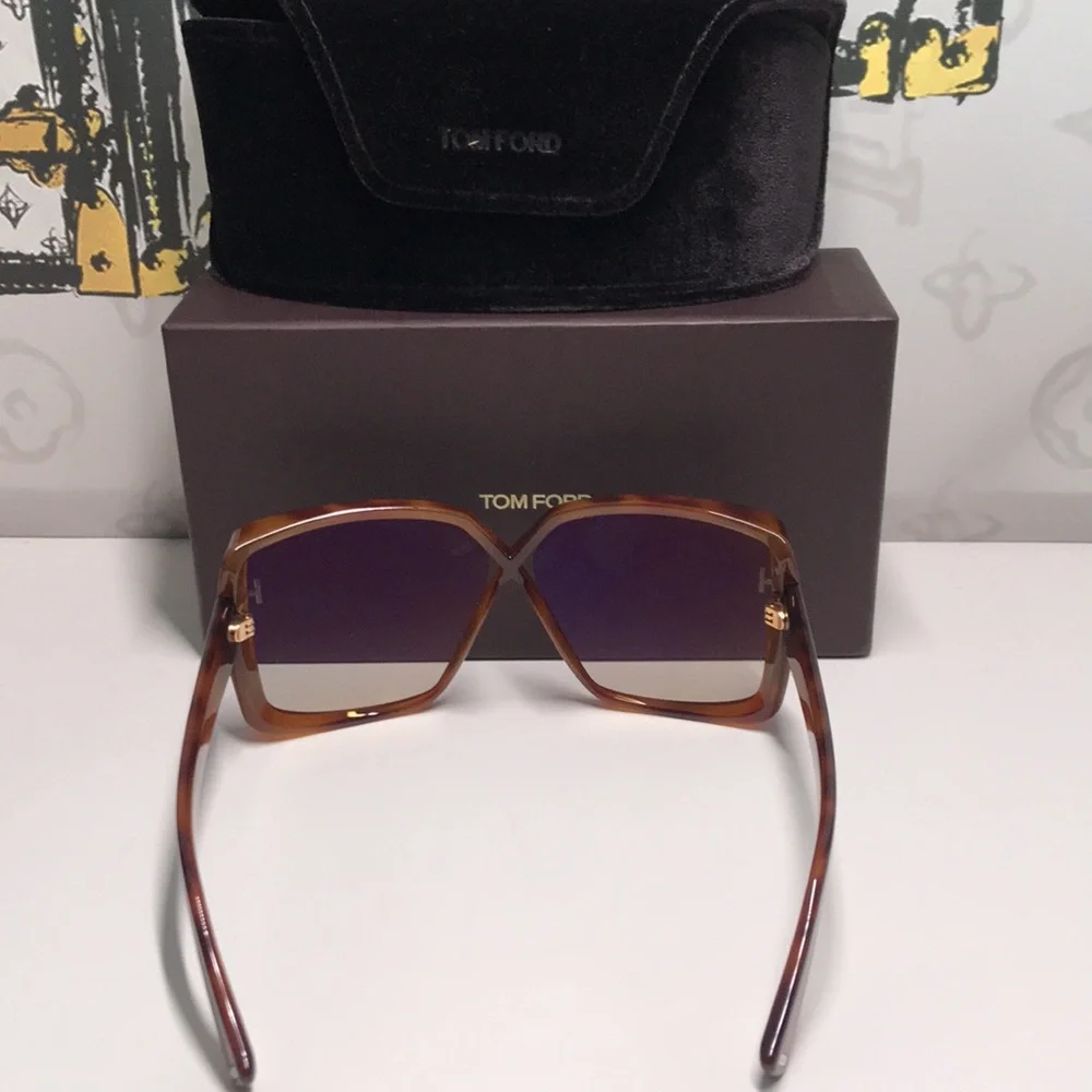 Tom Ford protection acetate