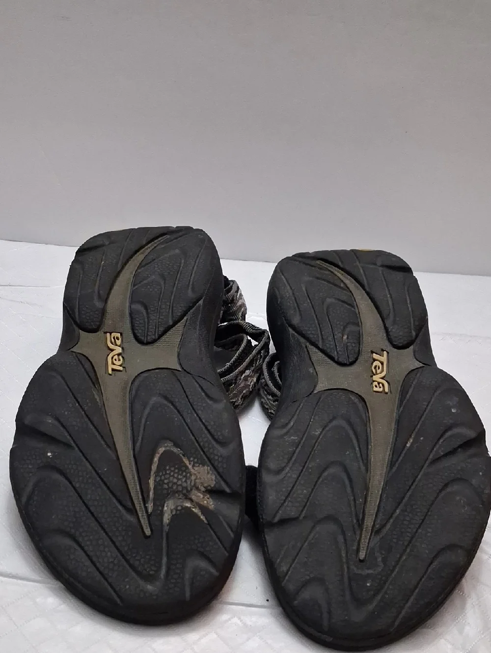 Teva size 10