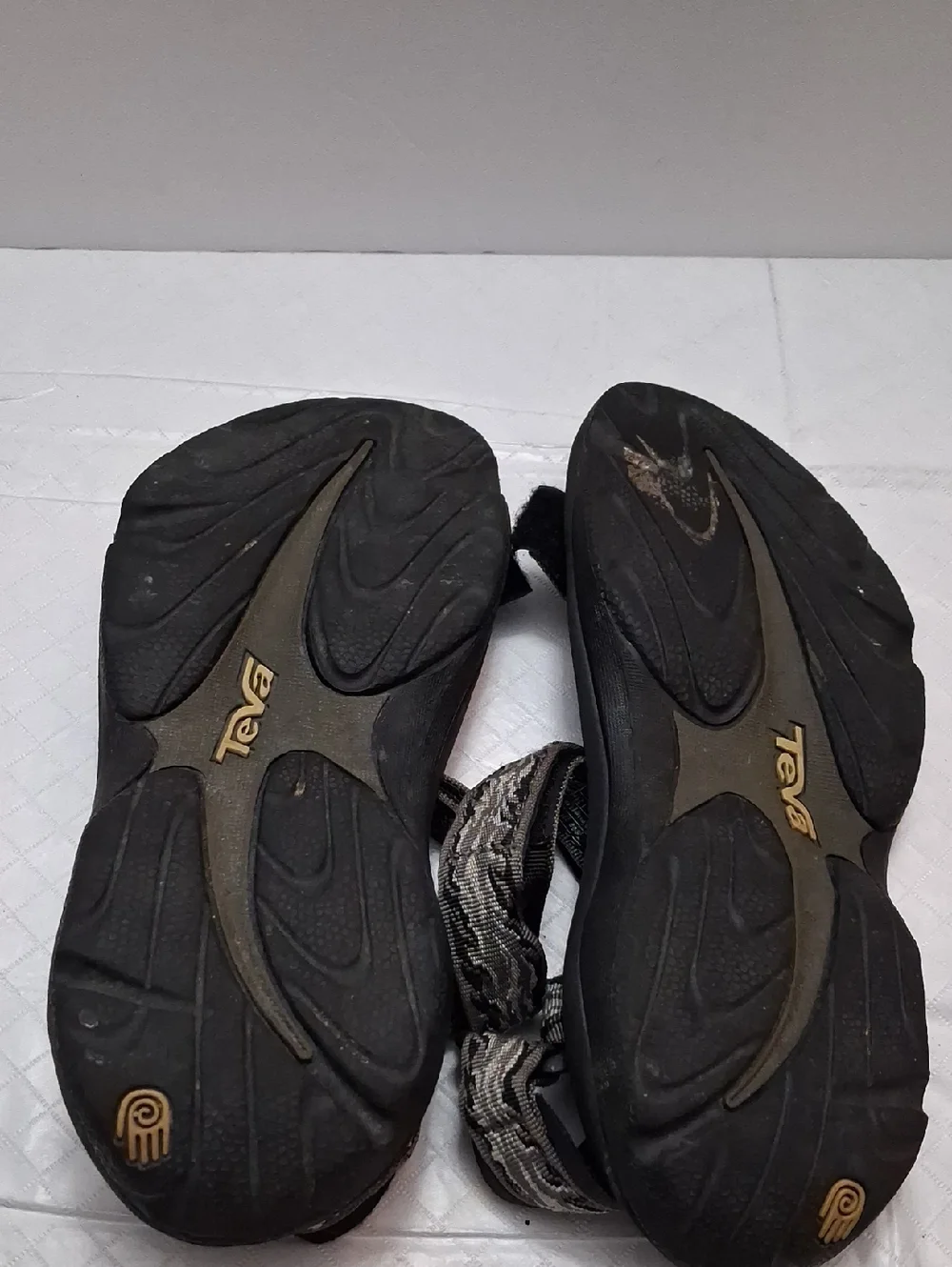 Teva size 10