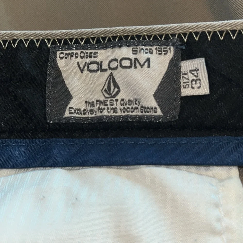 Volcom size 34 Men's Tan Shorts