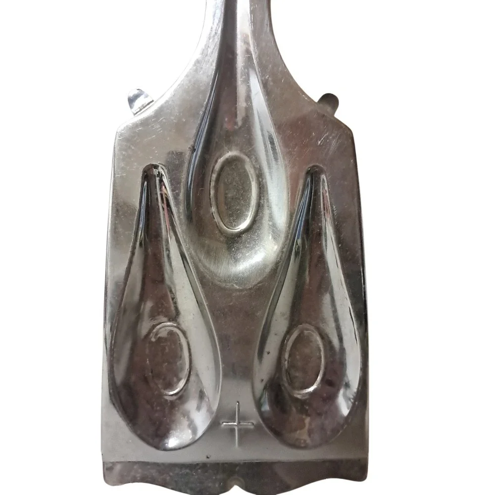 The Unbranded Brand spoonrest vintage