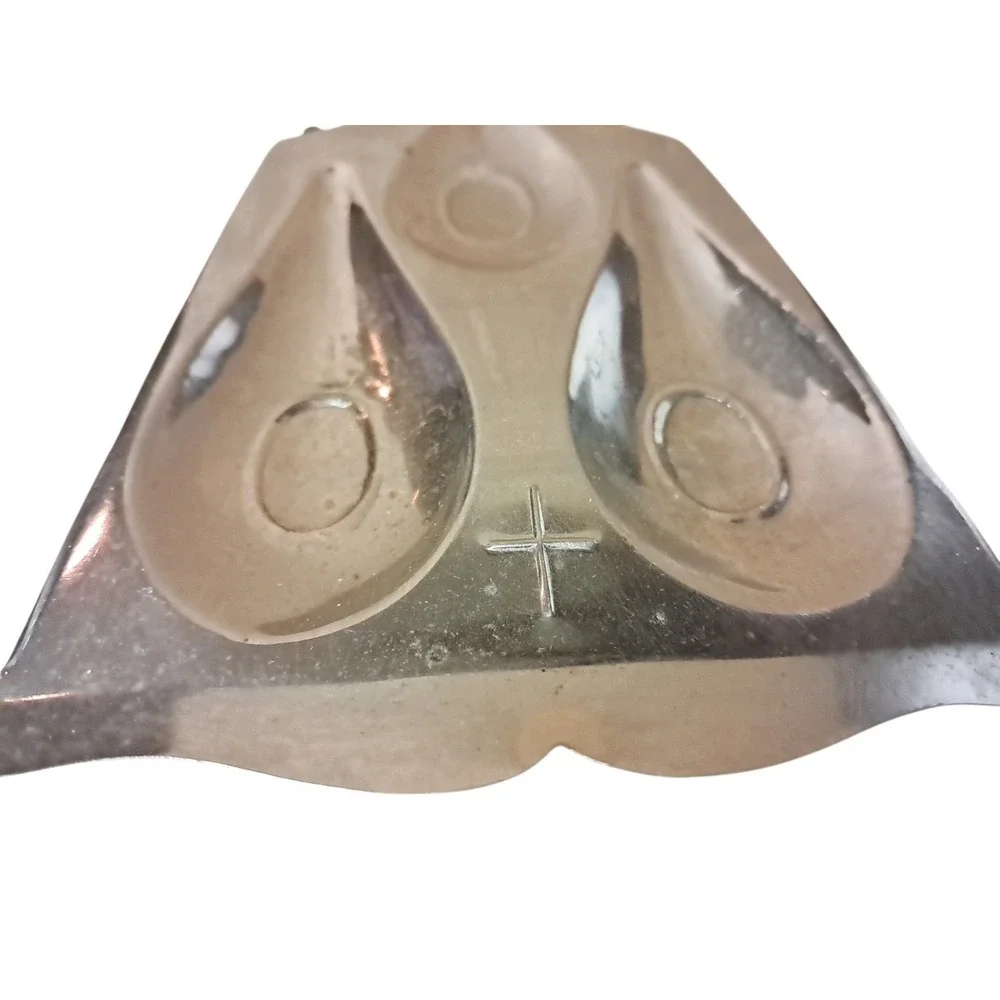 The Unbranded Brand spoonrest vintage
