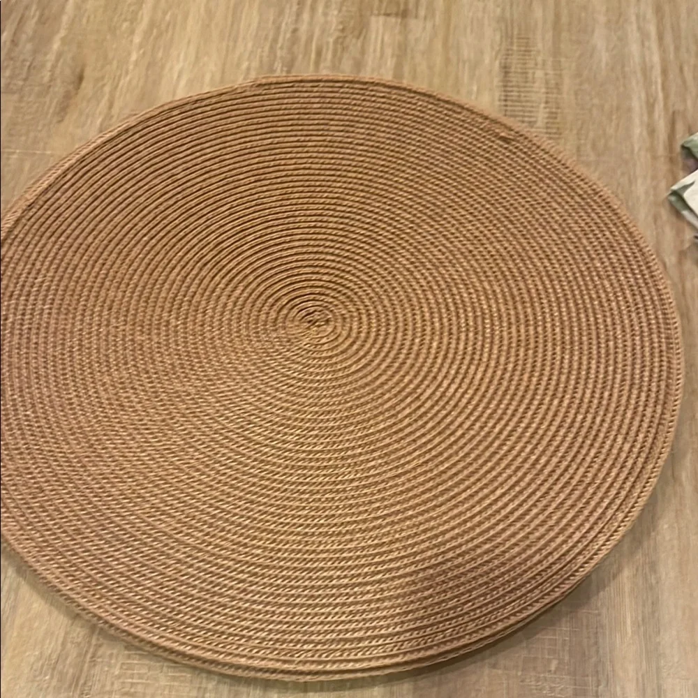 Placemats, Cloth Napkins & Napkin Rings