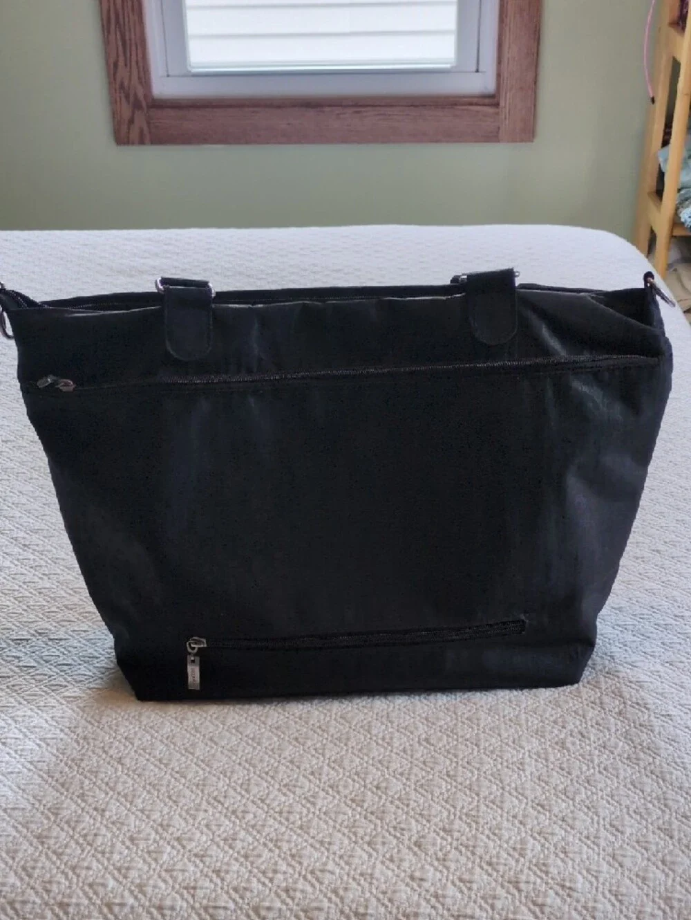 Baggallini sleek black