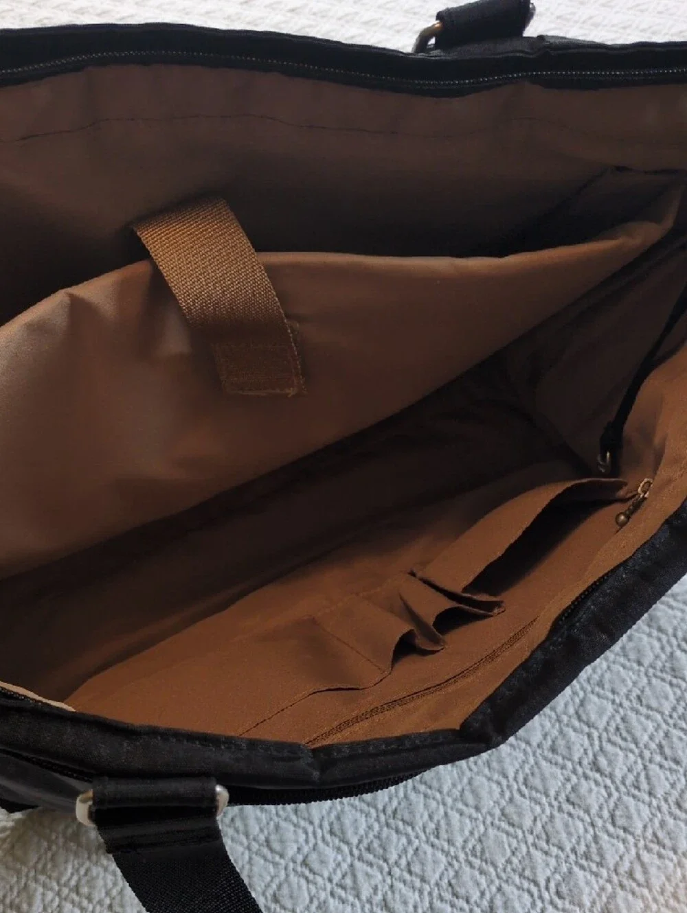 Baggallini sleek black