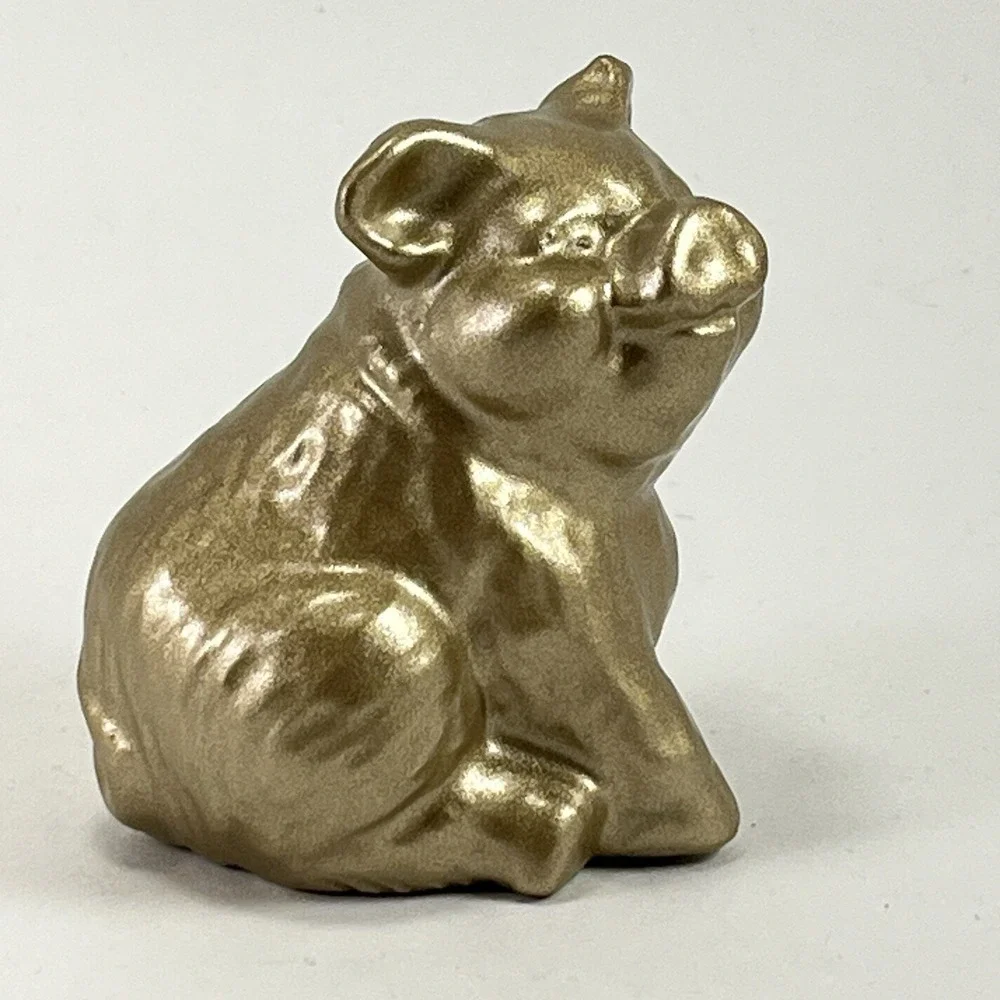 N/A adorable gold