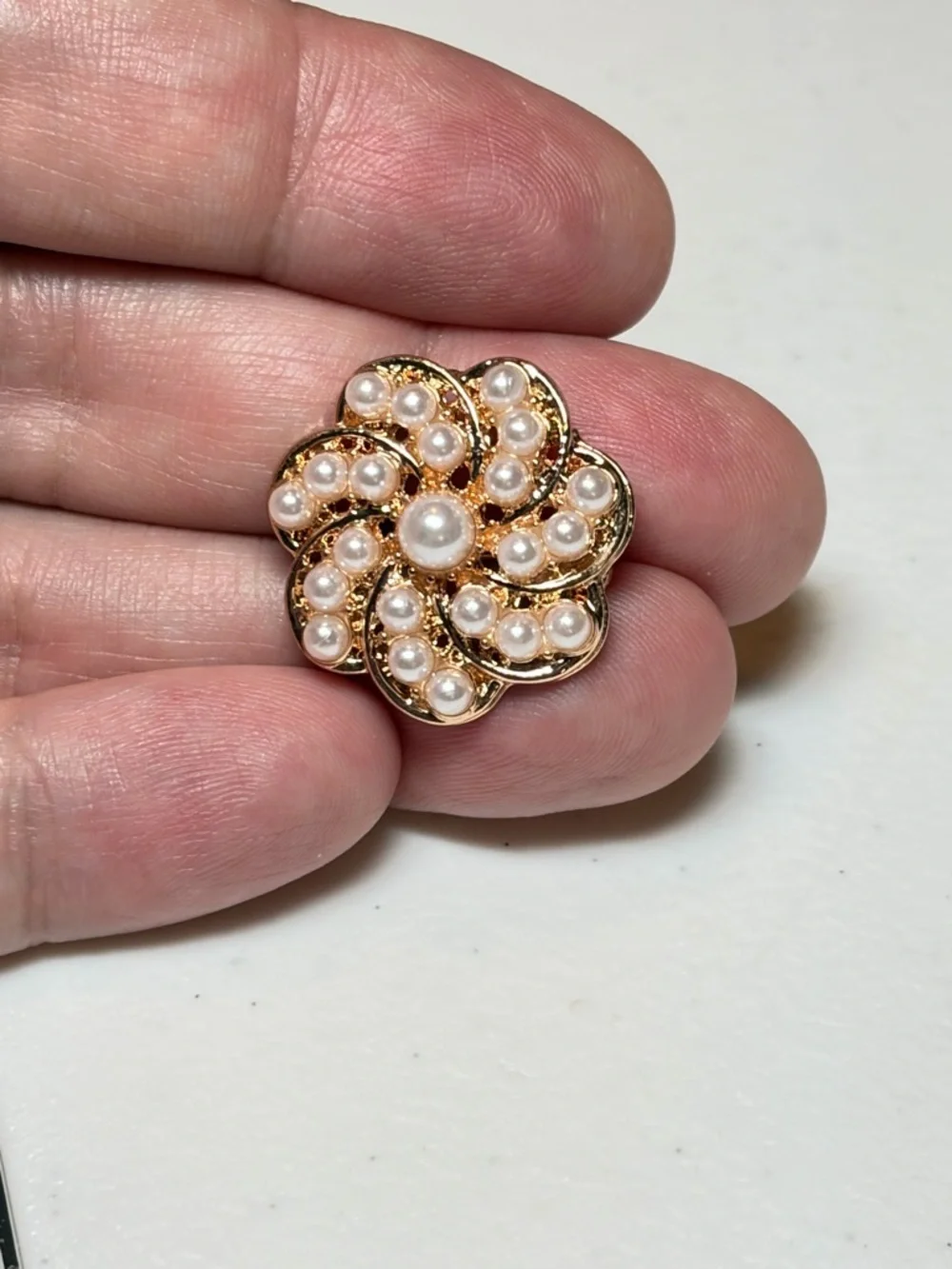 Elegant Gold & Pearl Swirl Brooch.