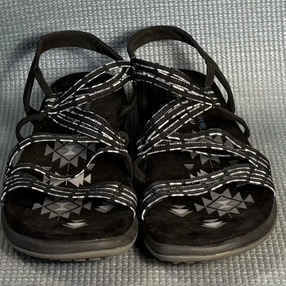 Skechers women reggae