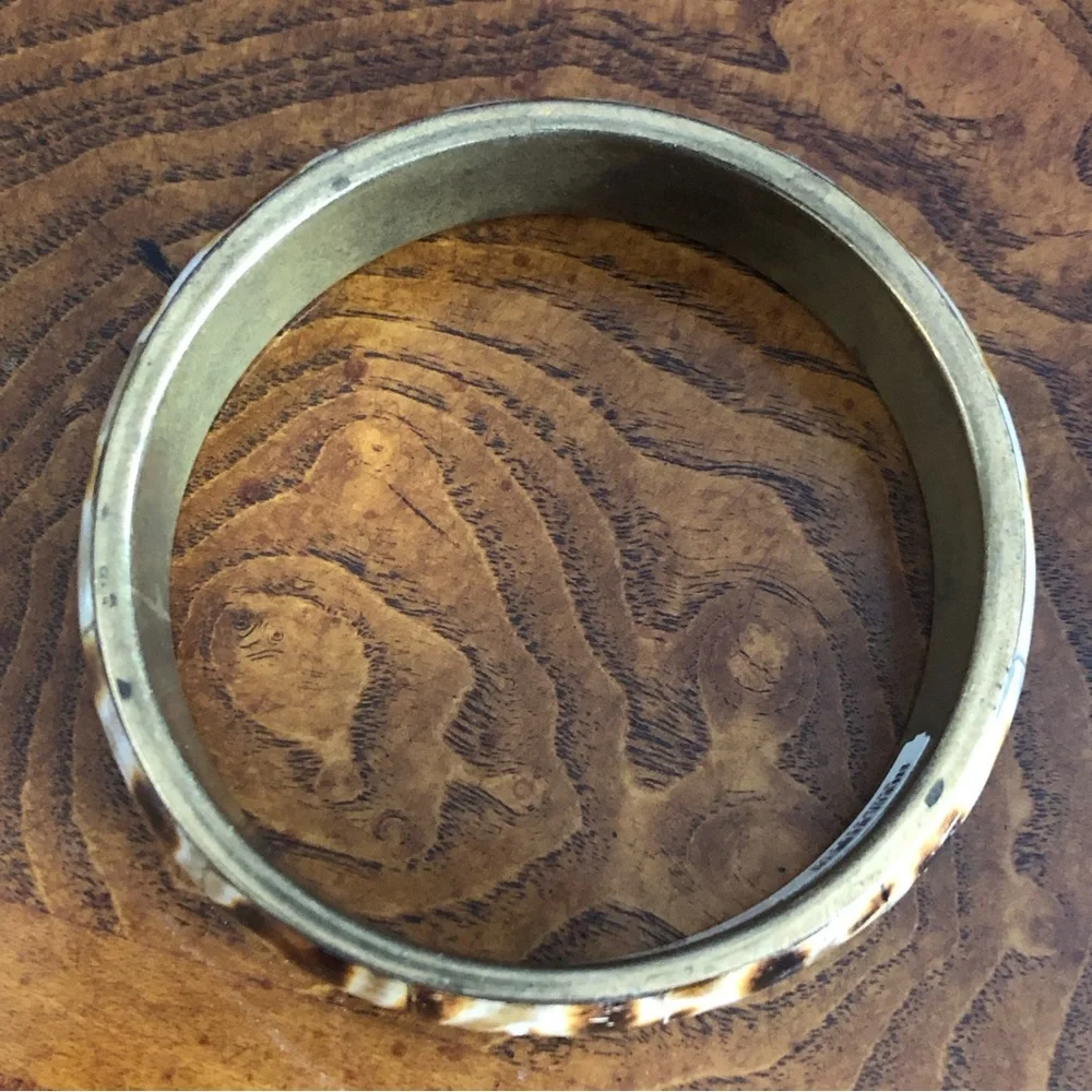 Vintage solid brass rare nautilus fossil bangle bracelet NWT