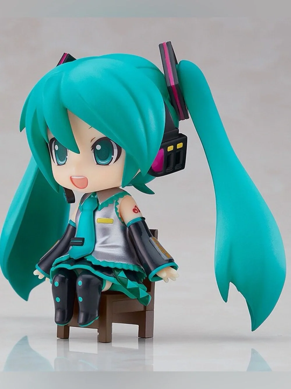 💙 Nendoroid Swacchao! Hatsune Miku EUC Good Smile Company collectors piece 💙