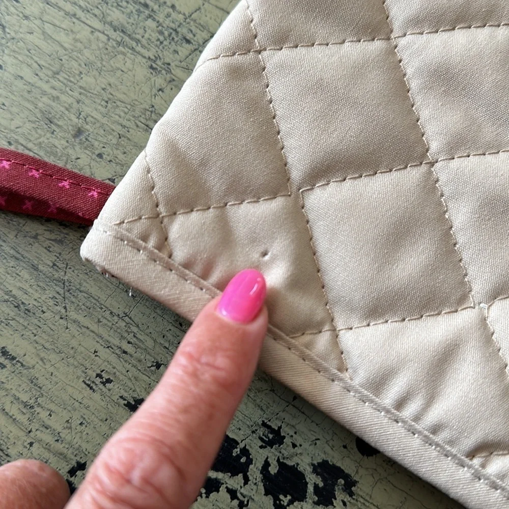 Nwot Wine A Little Laugh A Lot Oven Mitt