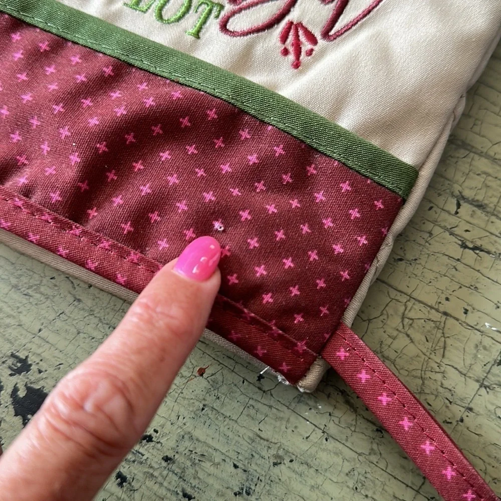 Nwot Wine A Little Laugh A Lot Oven Mitt