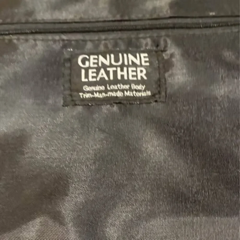 Unbranded flap front