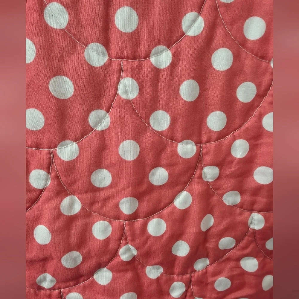 Studio 3B Jasmine Reversible Coral Scallop & Polka Dot Twin Quilt