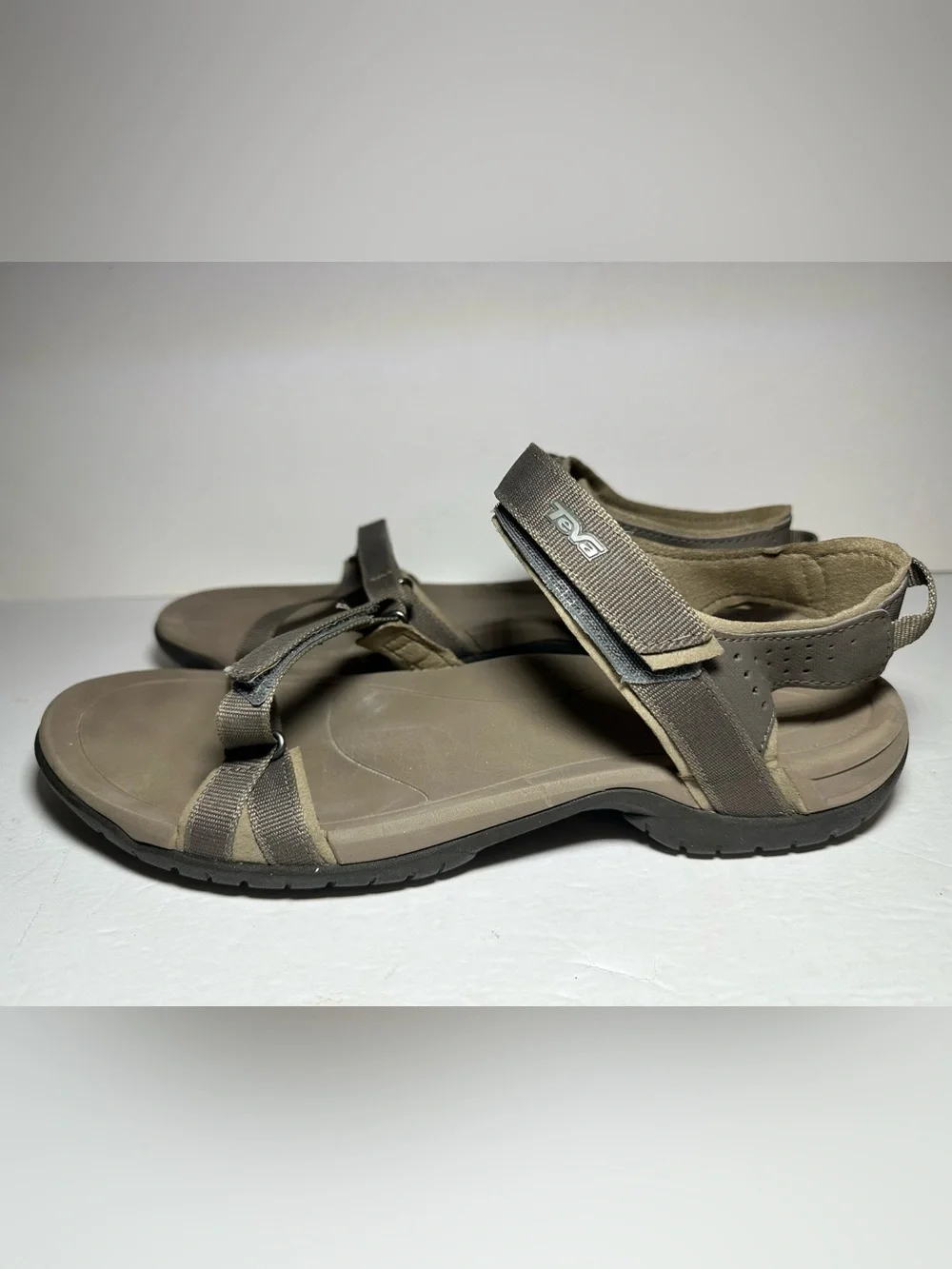 Teva Verra Womens Grey Ankle Strap Sport Trail Hiking Outdoor Sandal Shoe Sz 11
