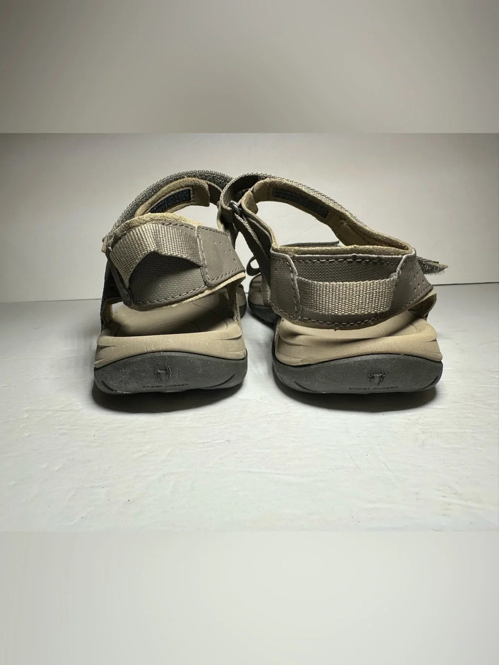 Teva f27115l women’s