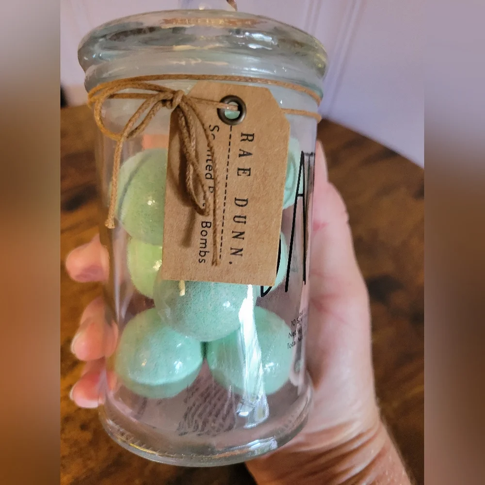 Rae Dunn Glass Bathe Jar/lid with eucaluptus Bath Bombs-sea foam green