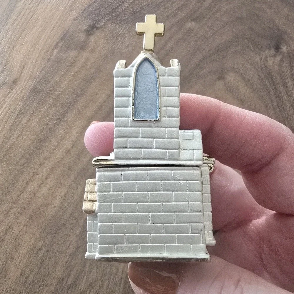 Church Enamel Trinket Box Jeweled Hinged‎ Rhinestones Magnetic Closure