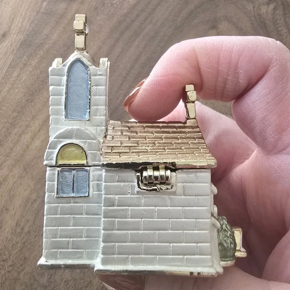 Church Enamel Trinket Box Jeweled Hinged‎ Rhinestones Magnetic Closure