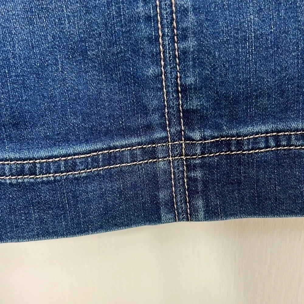 REWASH ultra stretch denim A-Line skirt there is a back zipper, size 9