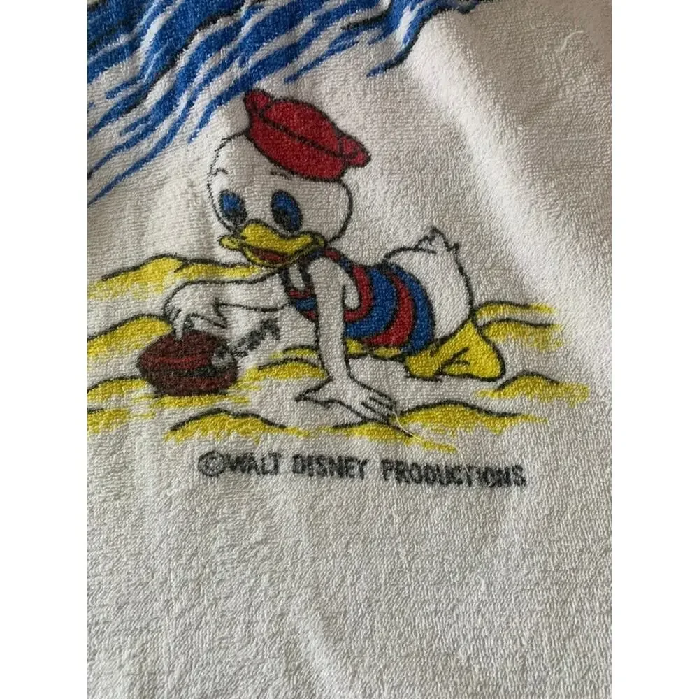Vintage Walt Disney World Beach Towel Mickey Minnie Pluto Donald 100% Cotton