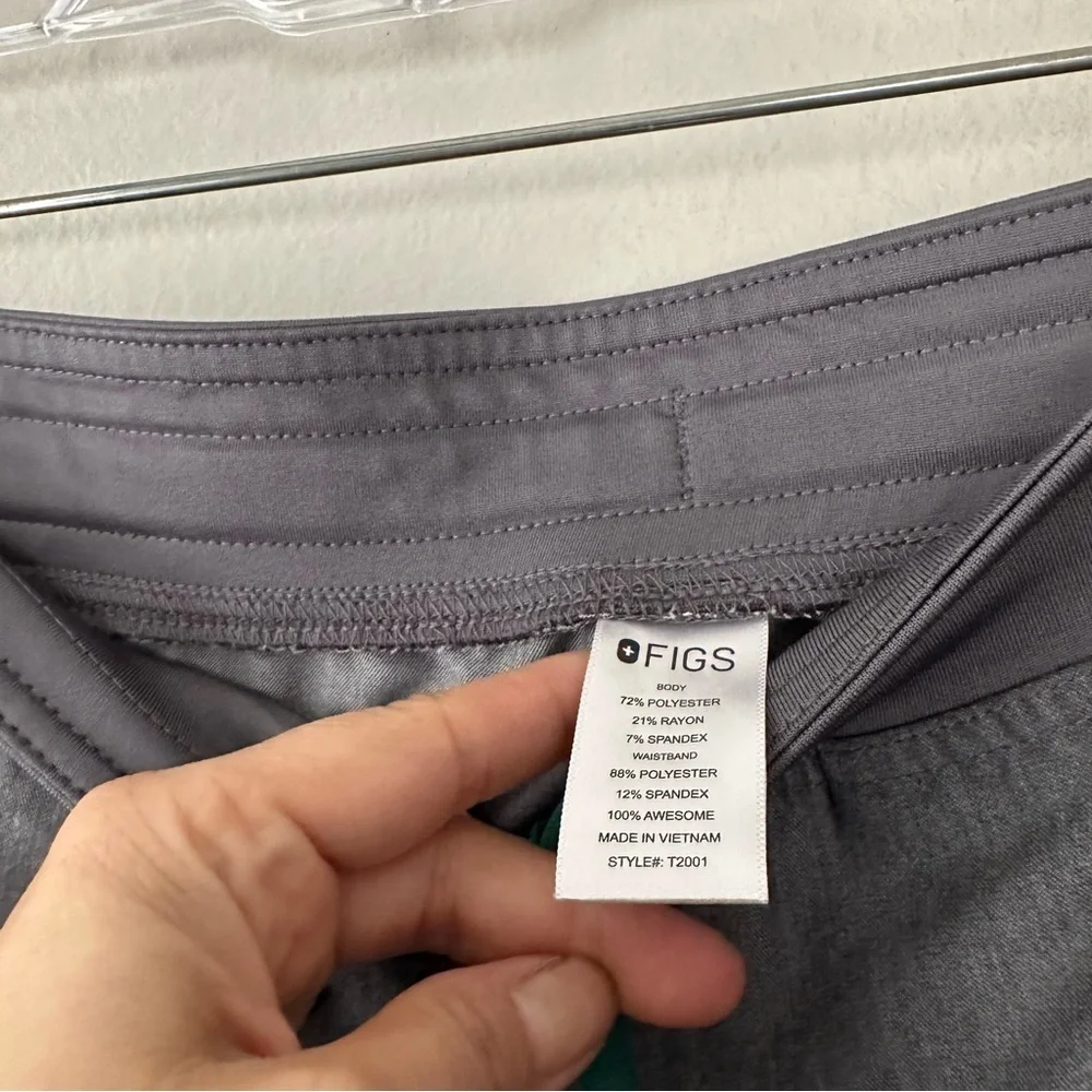Figs inseam good 31”