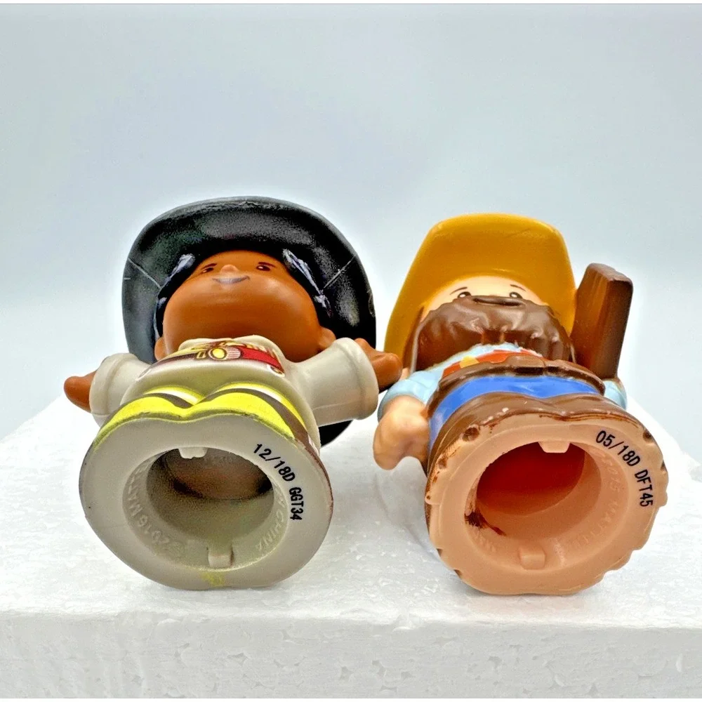Lot Of‎ 2 Fisher Price Little People Girl Firefighter and Construction Man 2016