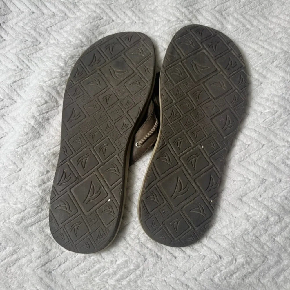 N/A men sperry