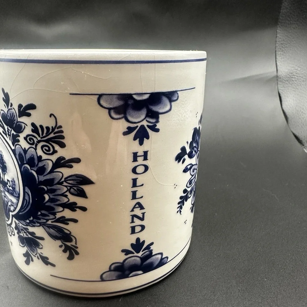 Delft very canister