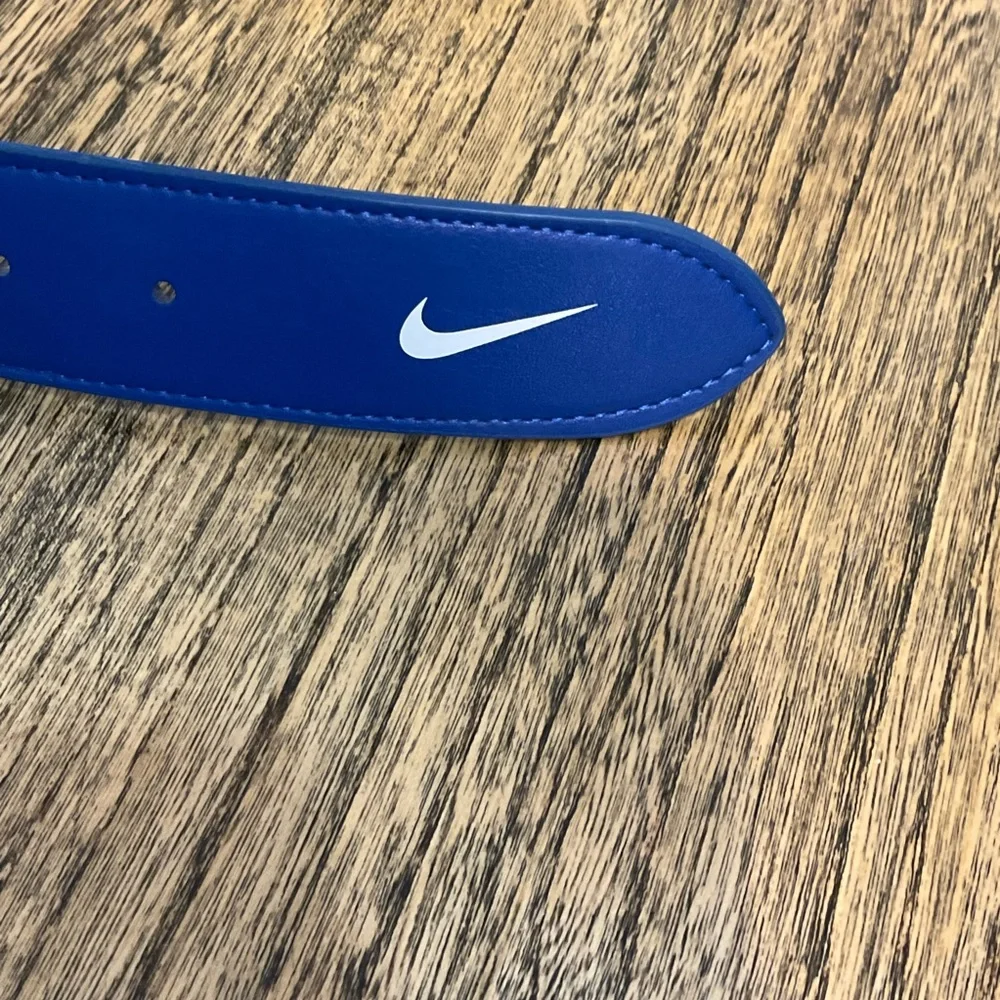 Nike smaller belt