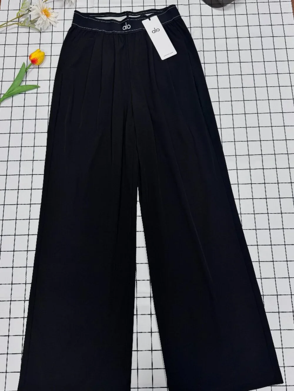 ALO Yoga 100% authentic