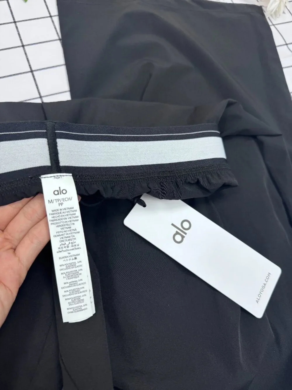 ALO Yoga 100% authentic