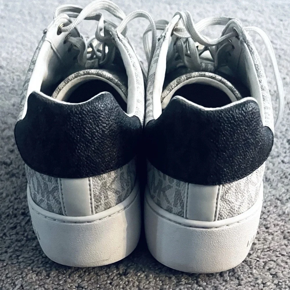 Michael Kors Cream & White Sneakers Classic Design