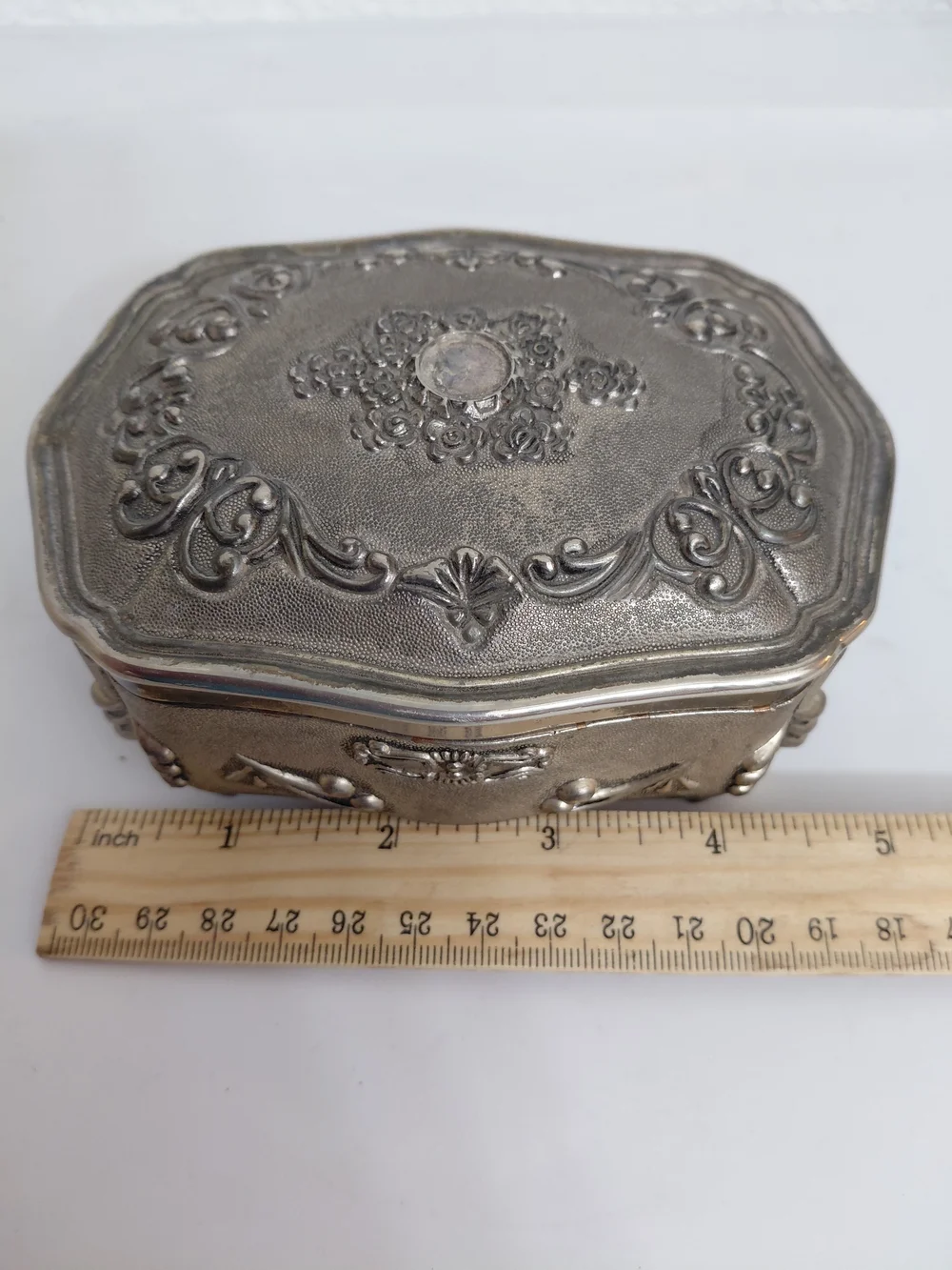N/A vintage jewelry