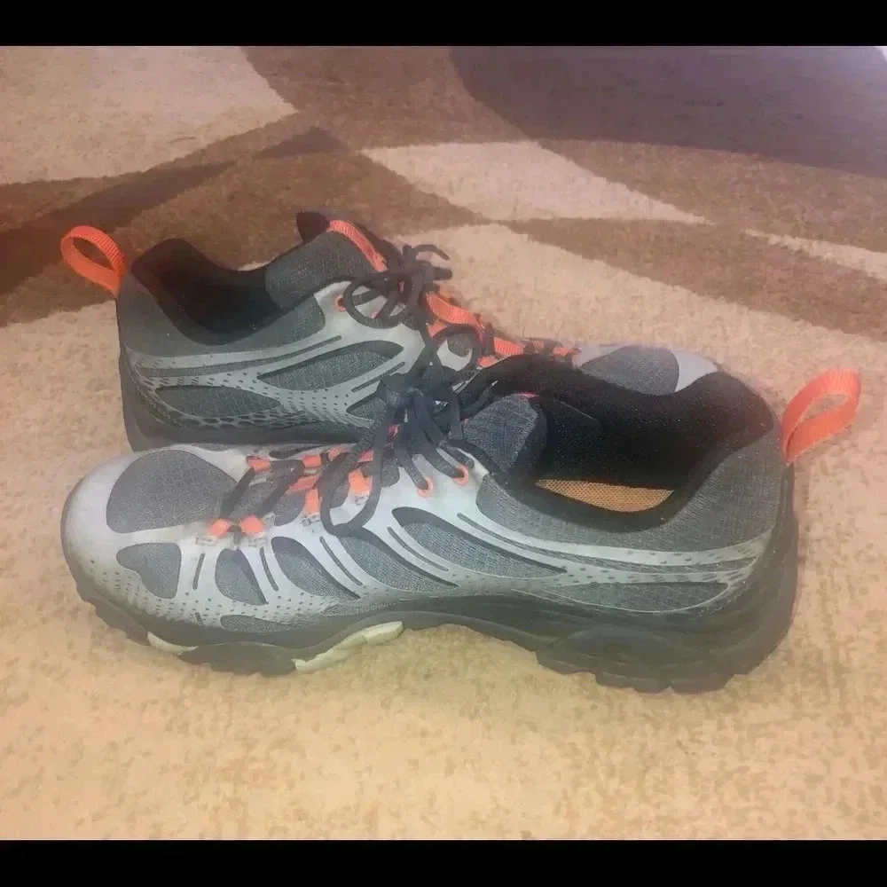Merrill vibrations sneakers